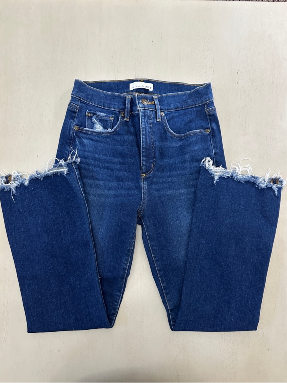 LOFT Dark Blue Curved Skinny Fit Fray-Hem Jeans - like new condition- size 27
